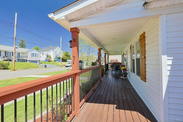 5 Dubois Street, Middletown, NY 10940