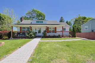 5 Dubois Street, Middletown, NY 10940