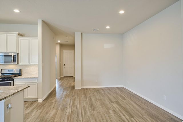 1238 Sandstone Hills Drive, Montgomery, TX 77316