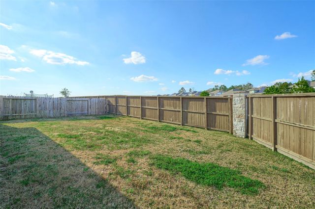 1238 Sandstone Hills Drive, Montgomery, TX 77316