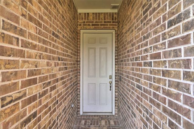 1238 Sandstone Hills Drive, Montgomery, TX 77316