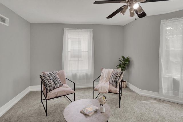 127 W WASHINGTON LN, Philadelphia, PA 19144