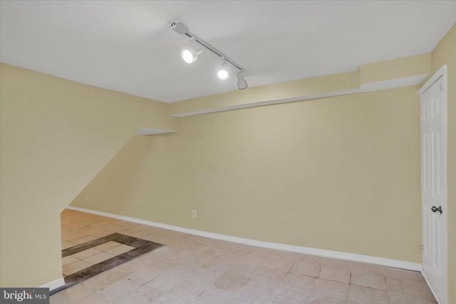127 W WASHINGTON LN, Philadelphia, PA 19144