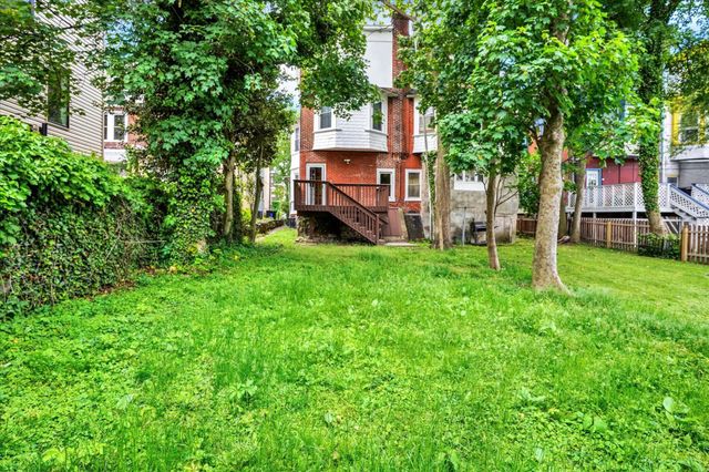 127 W WASHINGTON LN, Philadelphia, PA 19144
