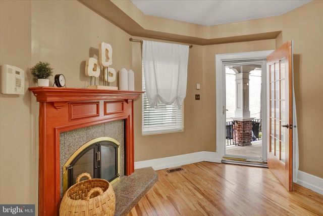 127 W WASHINGTON LN, Philadelphia, PA 19144