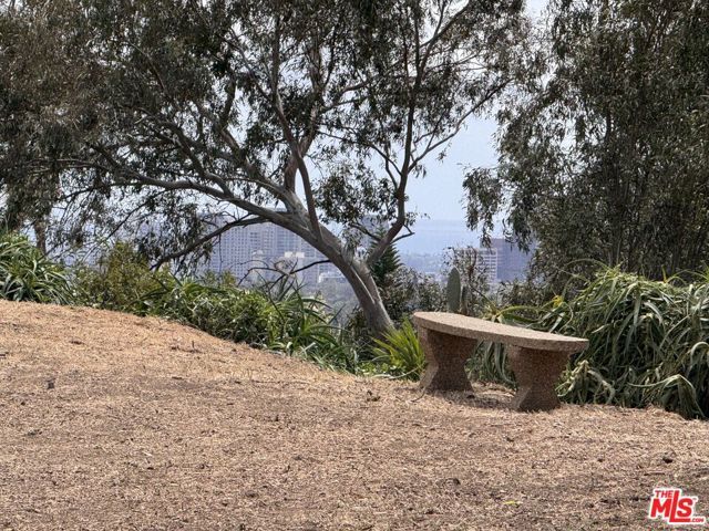 1309 Laurel Way, Beverly Hills, CA 90210