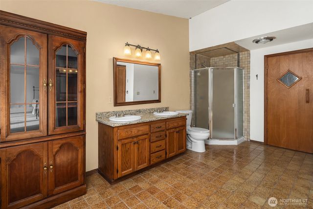 6625 Cromwell Beach Drive NW, Gig Harbor, WA 98335