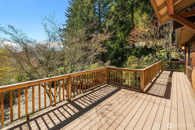 6625 Cromwell Beach Drive NW, Gig Harbor, WA 98335