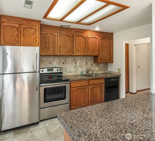 6625 Cromwell Beach Drive NW, Gig Harbor, WA 98335