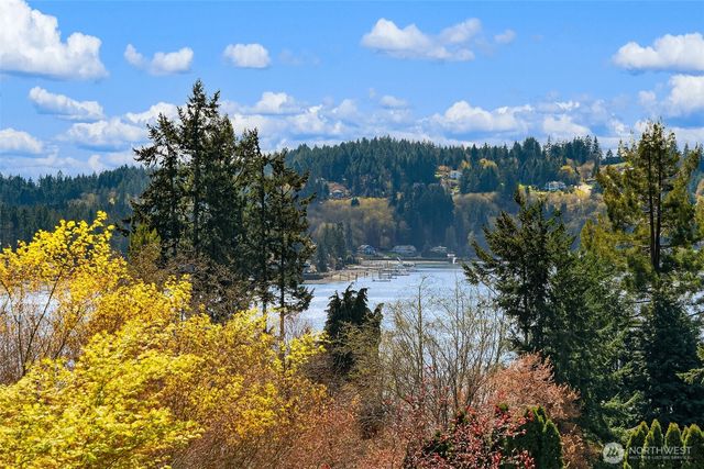 6625 Cromwell Beach Drive NW, Gig Harbor, WA 98335