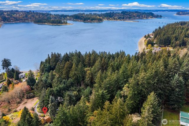 6625 Cromwell Beach Drive NW, Gig Harbor, WA 98335