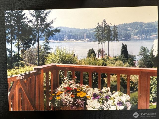 6625 Cromwell Beach Drive NW, Gig Harbor, WA 98335
