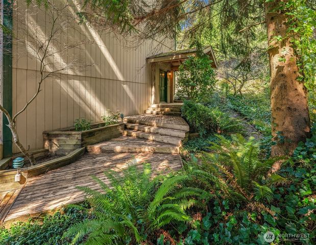 6625 Cromwell Beach Drive NW, Gig Harbor, WA 98335