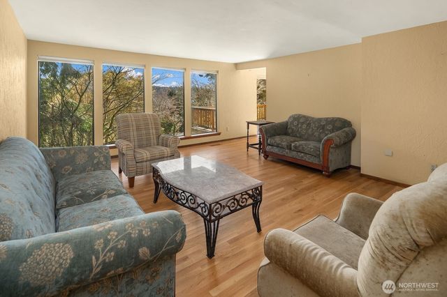 6625 Cromwell Beach Drive NW, Gig Harbor, WA 98335