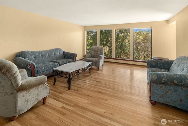 6625 Cromwell Beach Drive NW, Gig Harbor, WA 98335