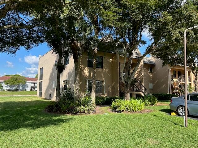 145 Lake Nancy Lane 125, West Palm Beach, FL 33411