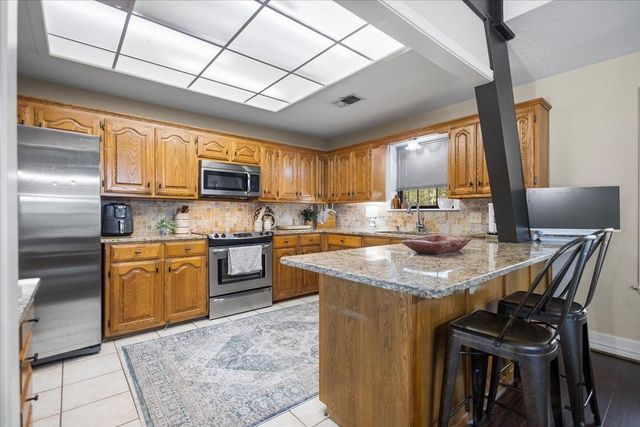 1635 Meadowlark Drive, Hideaway, TX 75771