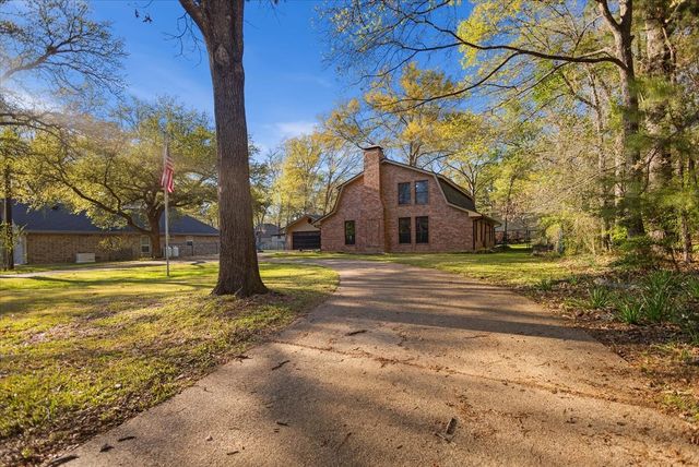 1635 Meadowlark Drive, Hideaway, TX 75771