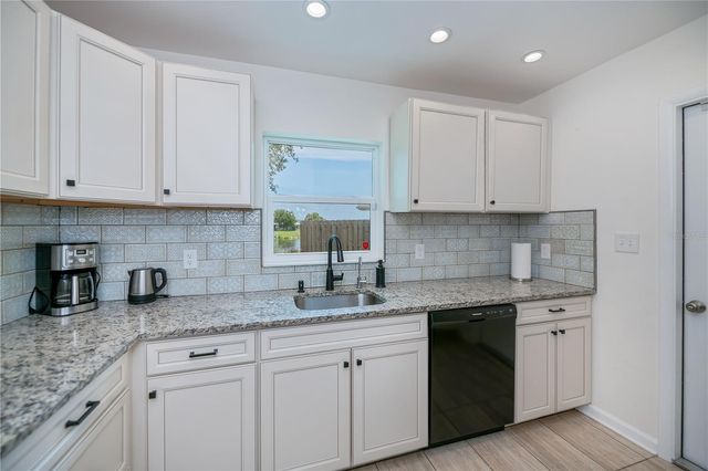 21539 GLADIS AVENUE, Port Charlotte, FL 33952