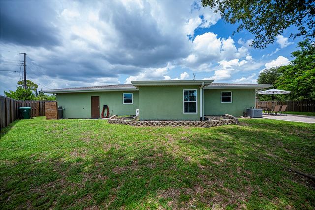 21539 GLADIS AVENUE, Port Charlotte, FL 33952
