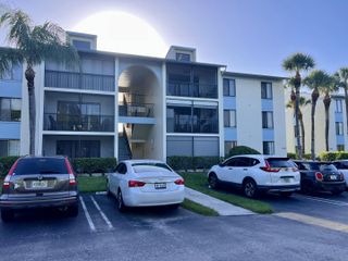 1111 Green Pine Boulevard G3, West Palm Beach, FL 33409