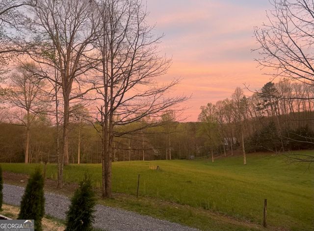 754 Honeysuckle Lane, Blairsville, GA 30512