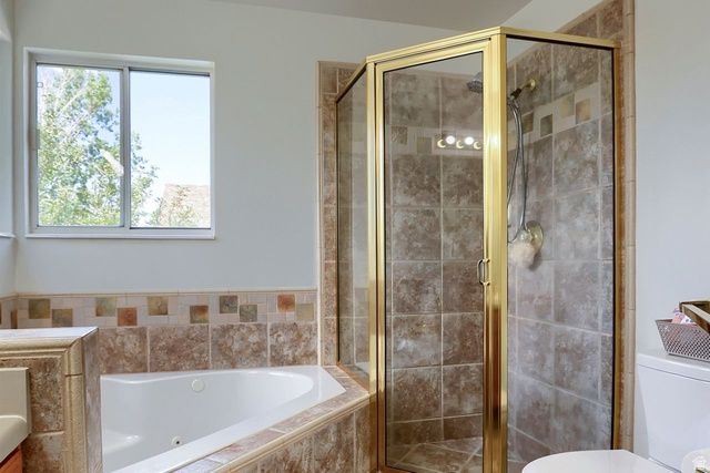 9502 S NEWKIRK ST, South Jordan, UT 84009