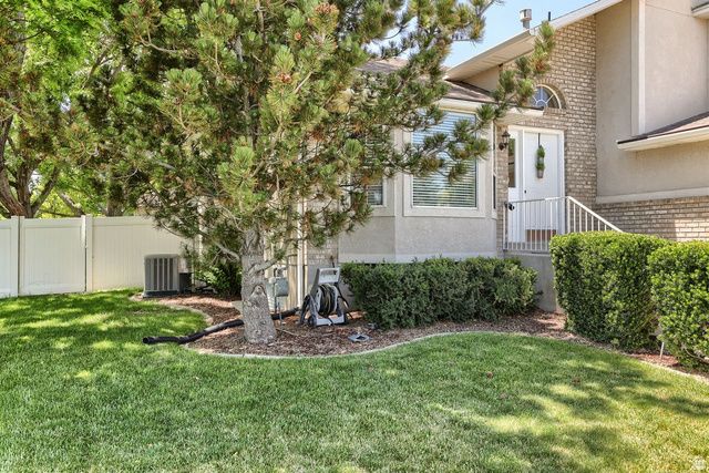 9502 S NEWKIRK ST, South Jordan, UT 84009