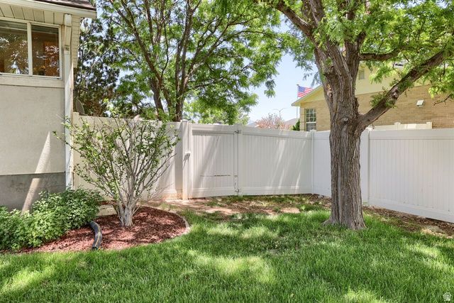 9502 S NEWKIRK ST, South Jordan, UT 84009