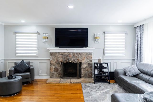 218-51 82nd Avenue, Hollis Hills, NY 11427