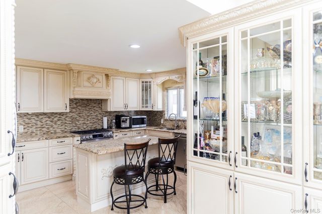 218-51 82nd Avenue, Hollis Hills, NY 11427