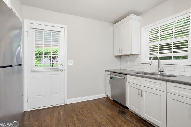 2590 Mcglynn Drive, Decatur, GA 30034
