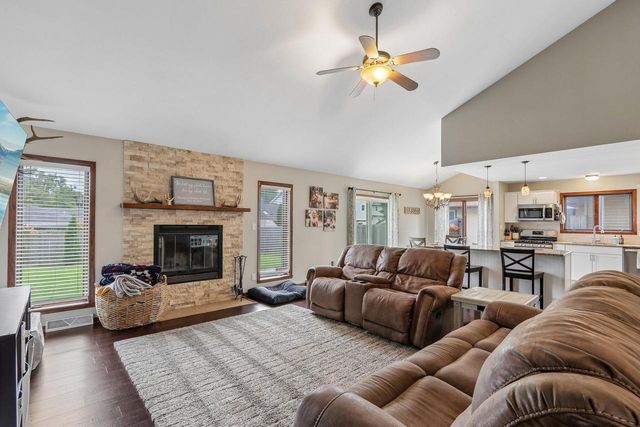 5809 83rd STREET, Kenosha, WI 53142