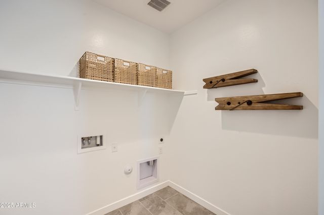 15823 W WINSLOW Avenue, Goodyear, AZ 85338