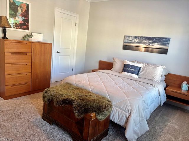 2 Pisgah Forest Circle, Greensboro, NC 27455