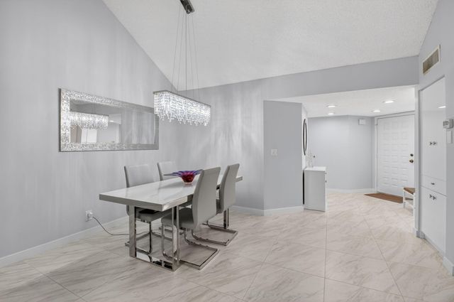 7563 Glendevon Lane 1306, Delray Beach, FL 33446