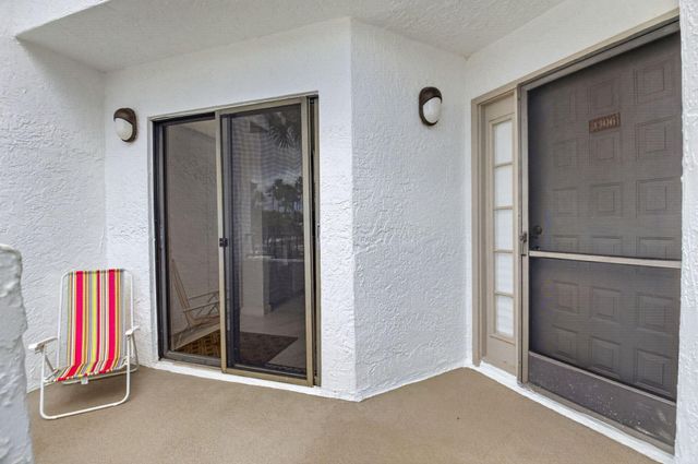 7563 Glendevon Lane 1306, Delray Beach, FL 33446