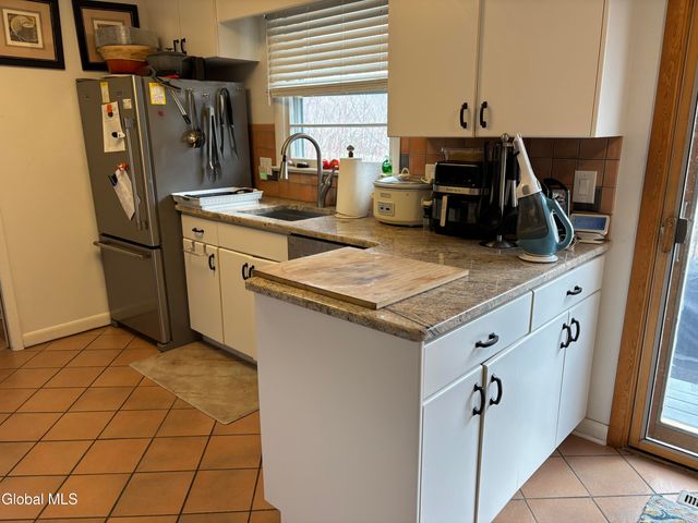 1336 Wemple Lane, Niskayuna, NY 12309