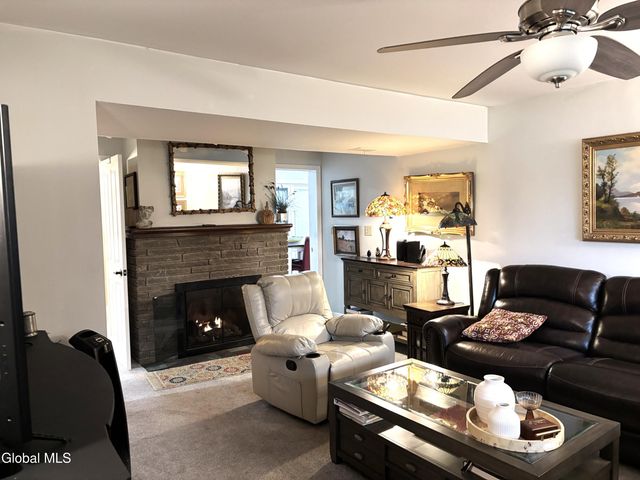 1336 Wemple Lane, Niskayuna, NY 12309