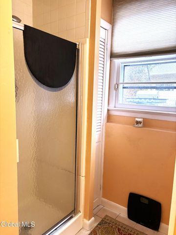 1336 Wemple Lane, Niskayuna, NY 12309