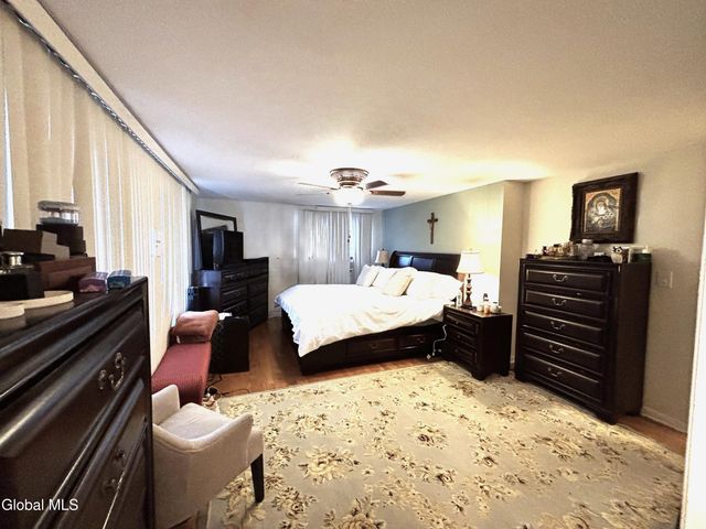 1336 Wemple Lane, Niskayuna, NY 12309