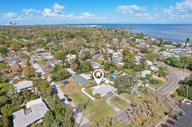 699 PINELLAS POINT DRIVE S, St Petersburg, FL 33705