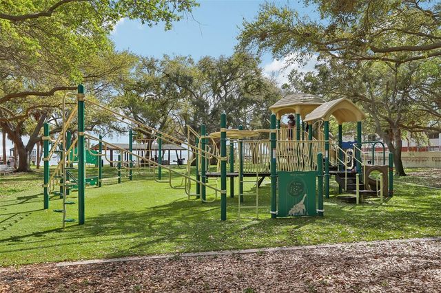699 PINELLAS POINT DRIVE S, St Petersburg, FL 33705