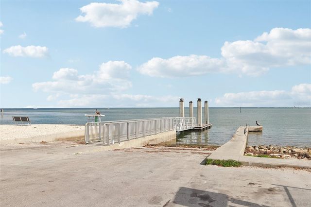 699 PINELLAS POINT DRIVE S, St Petersburg, FL 33705