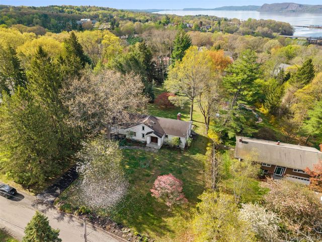 8 Riverview Farm Road, Ossining, NY 10562