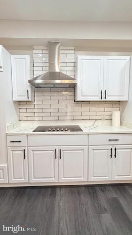 1530 APPLETON ST, Baltimore, MD 21217