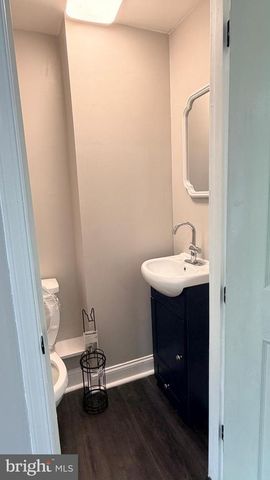 1530 APPLETON ST, Baltimore, MD 21217