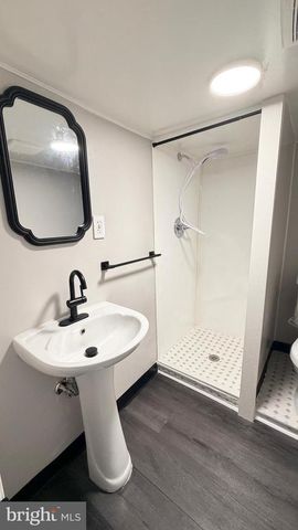 1530 APPLETON ST, Baltimore, MD 21217