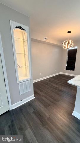 1530 APPLETON ST, Baltimore, MD 21217