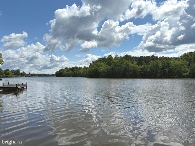 198 MILTONS LN, Louisa, VA 23093